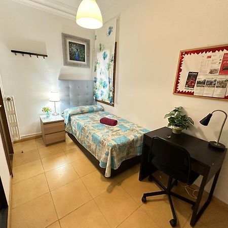 Alojamiento Nuevo Balmes Barcelona Bagian luar foto