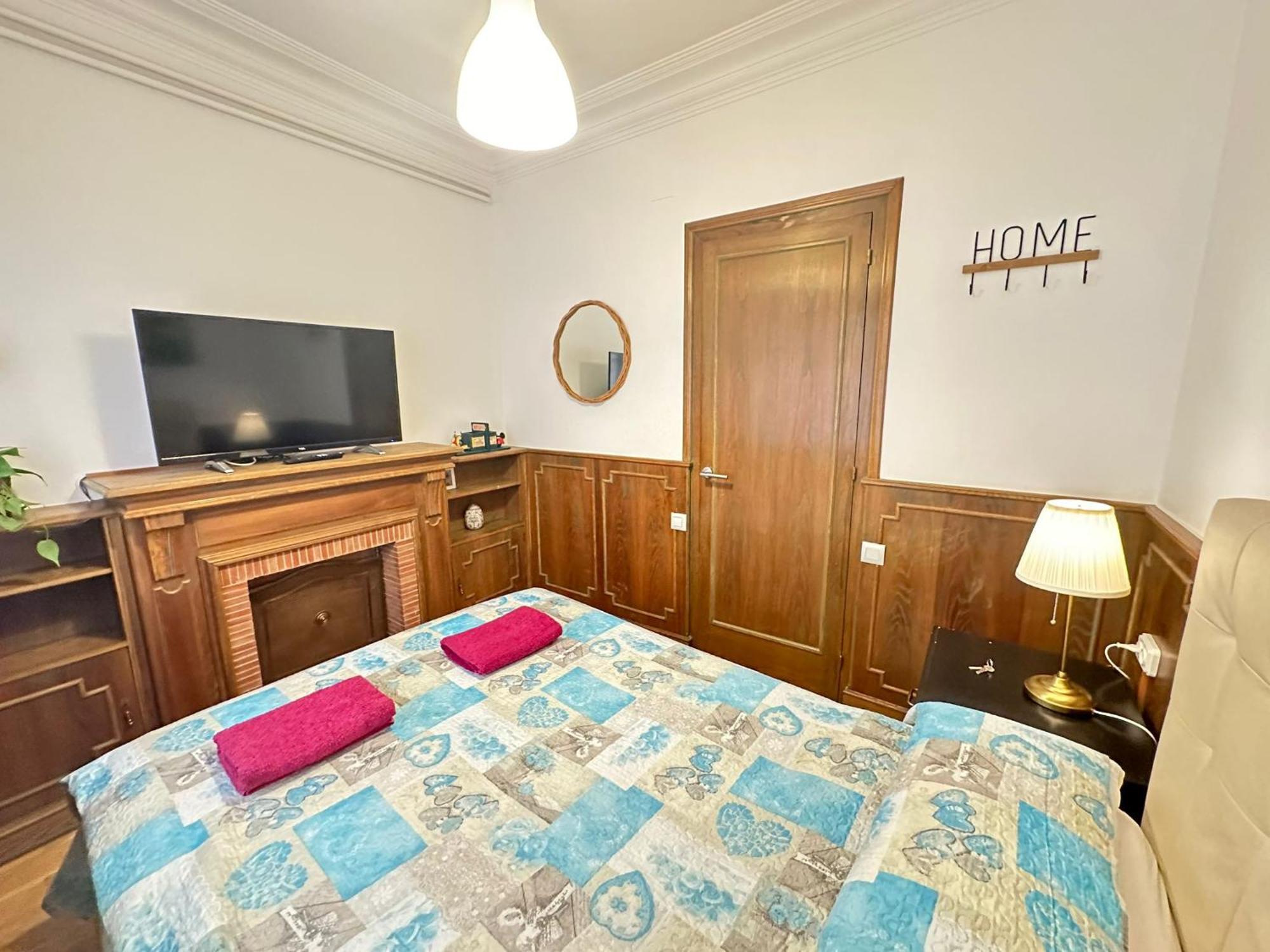 Alojamiento Nuevo Balmes Barcelona Bagian luar foto