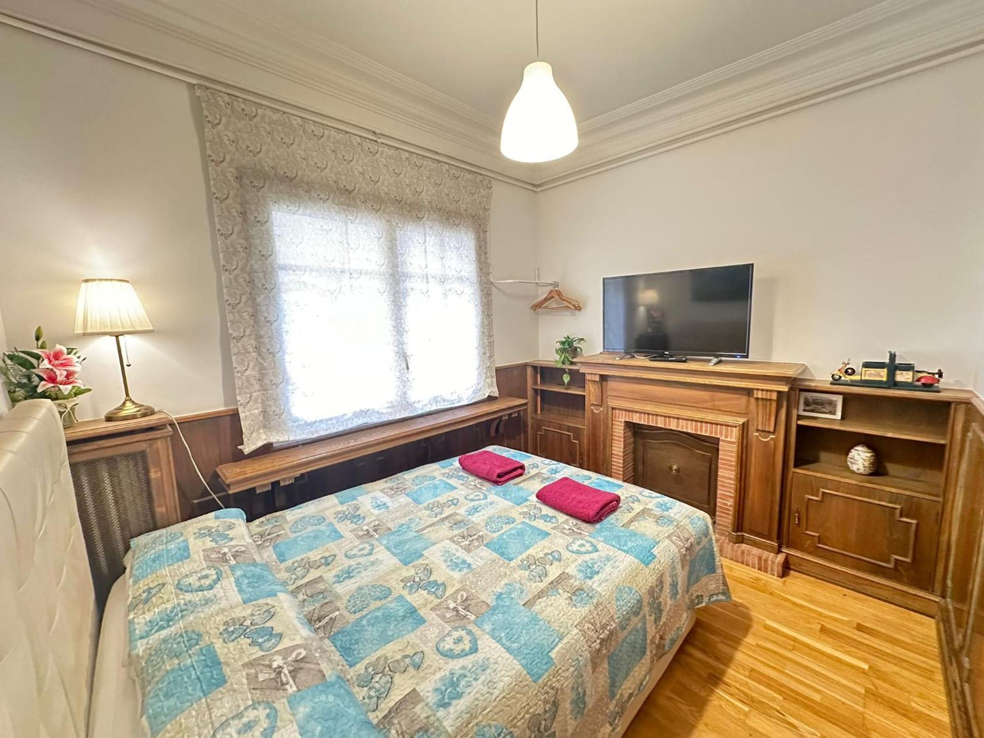 Alojamiento Nuevo Balmes Barcelona Bagian luar foto