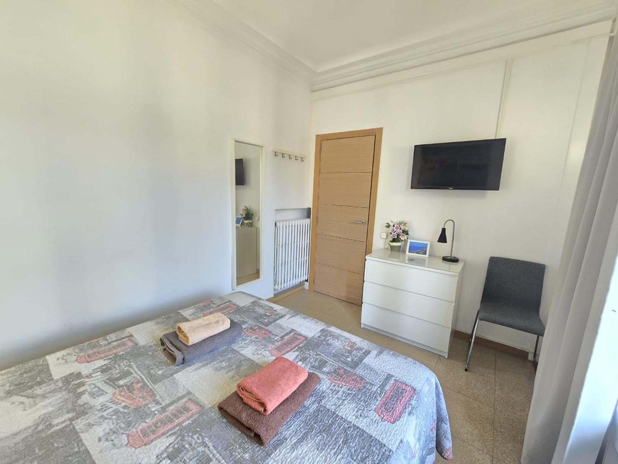 Alojamiento Nuevo Balmes Barcelona Bagian luar foto