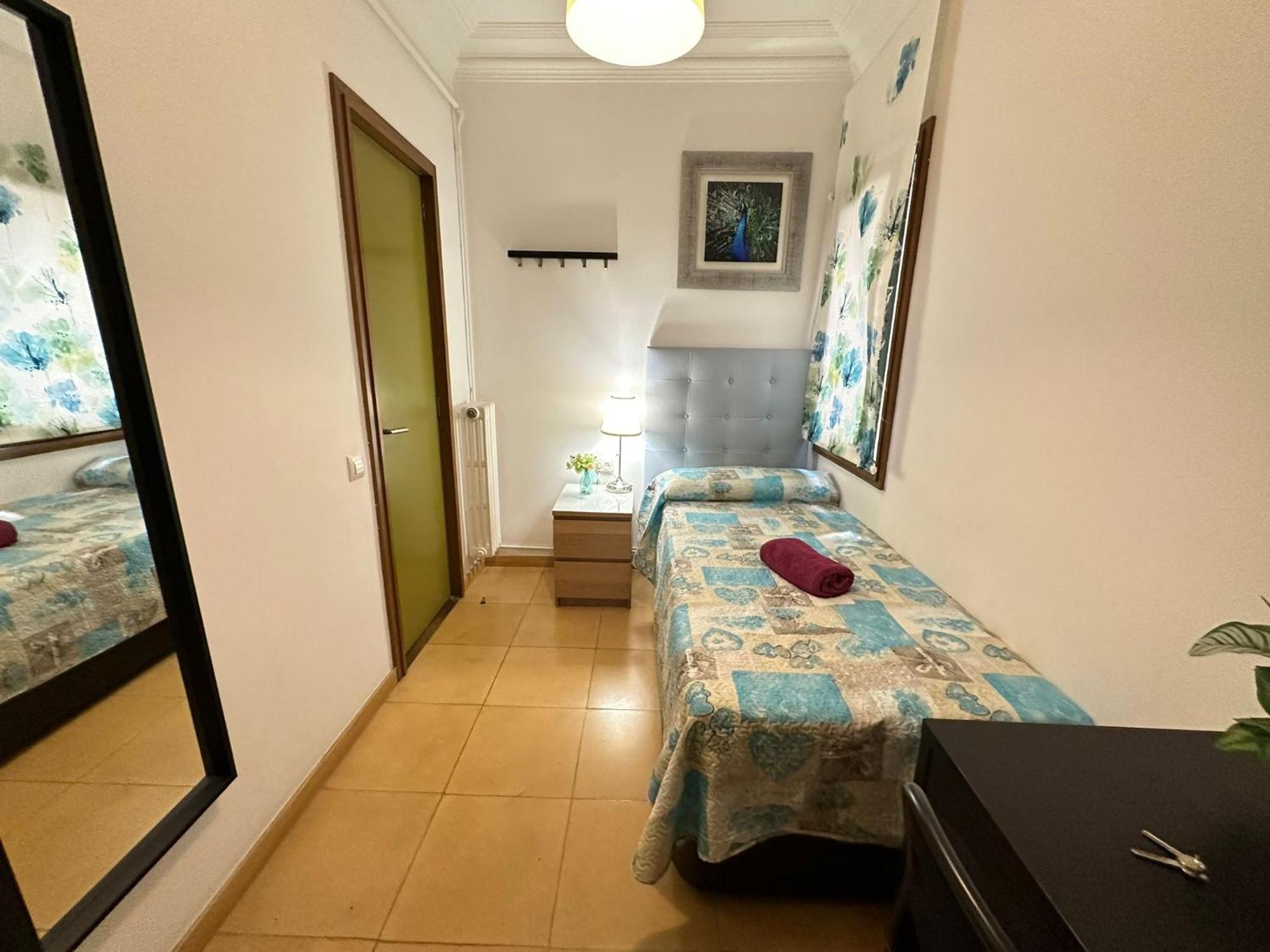 Alojamiento Nuevo Balmes Barcelona Bagian luar foto