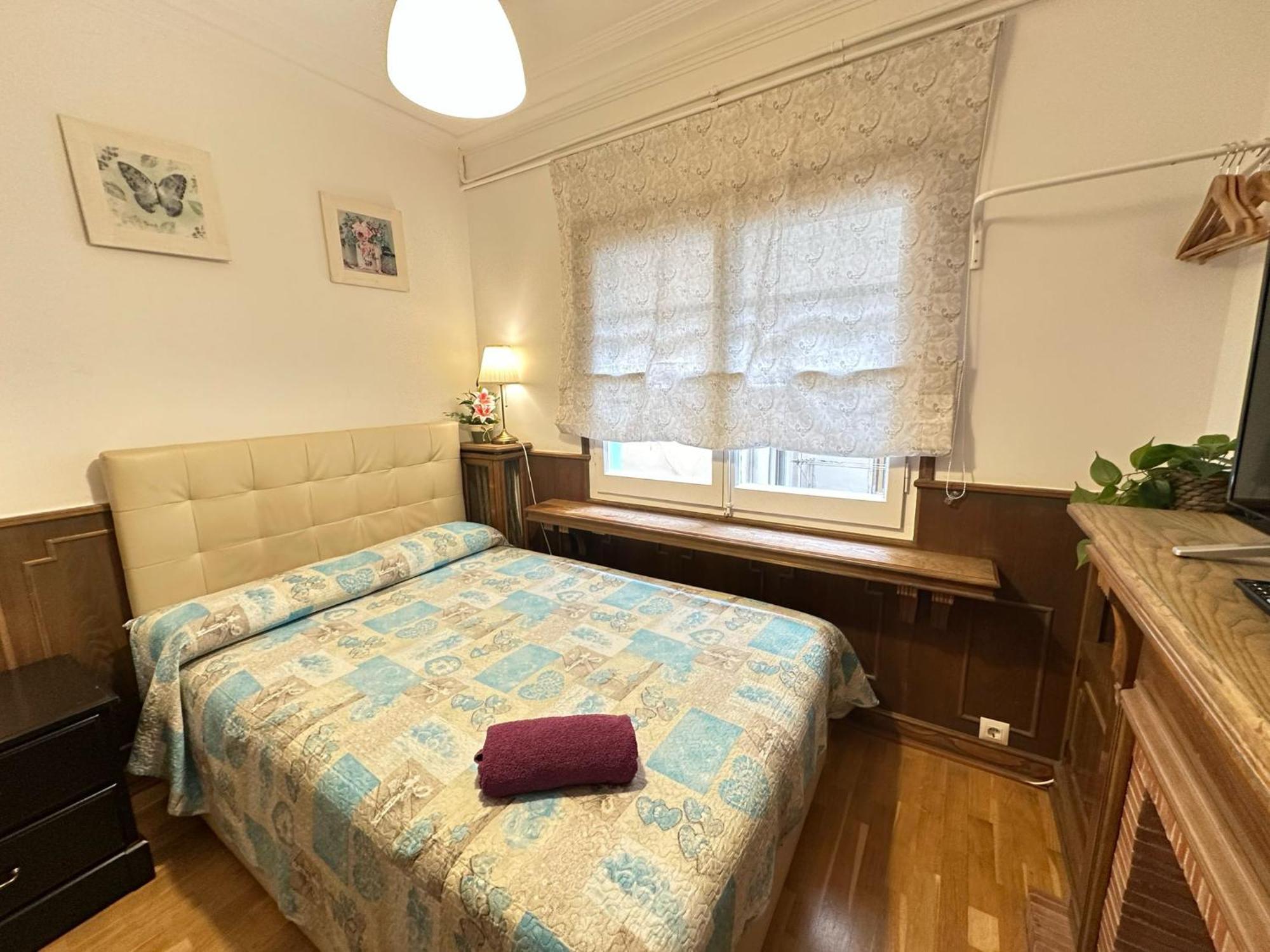 Alojamiento Nuevo Balmes Barcelona Bagian luar foto