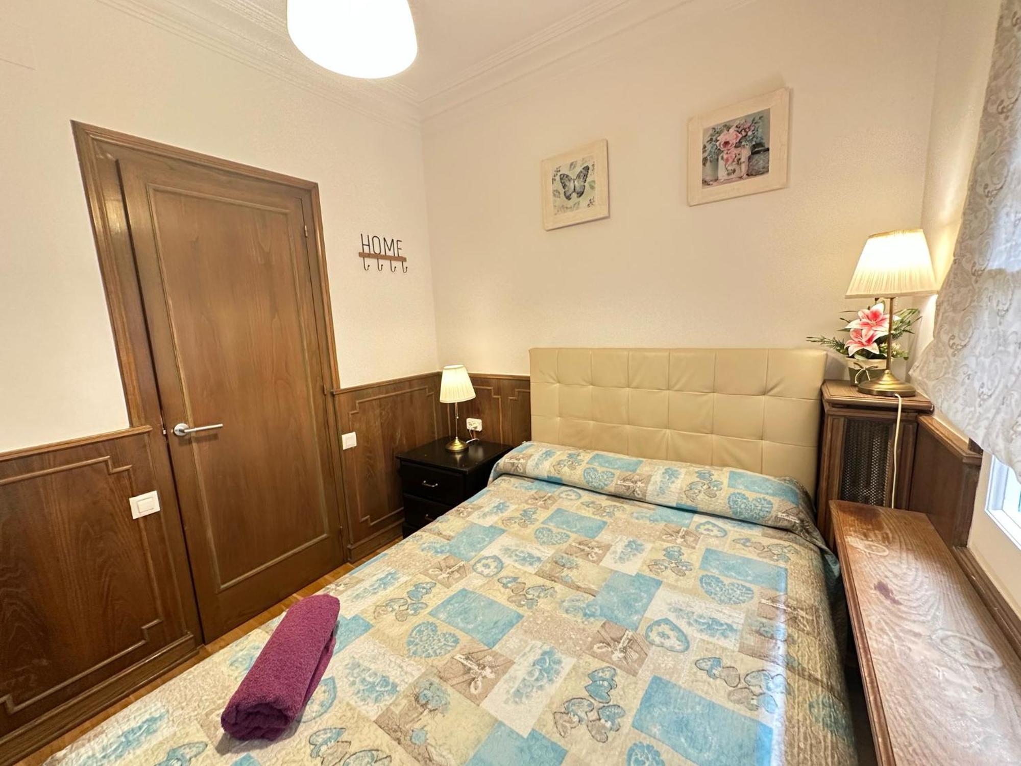 Alojamiento Nuevo Balmes Barcelona Bagian luar foto