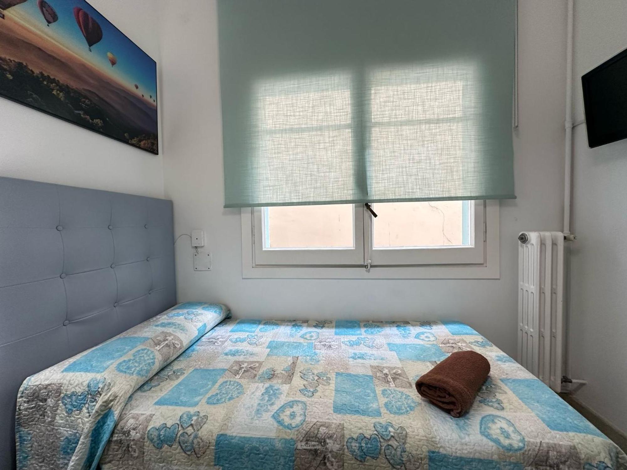Alojamiento Nuevo Balmes Barcelona Bagian luar foto